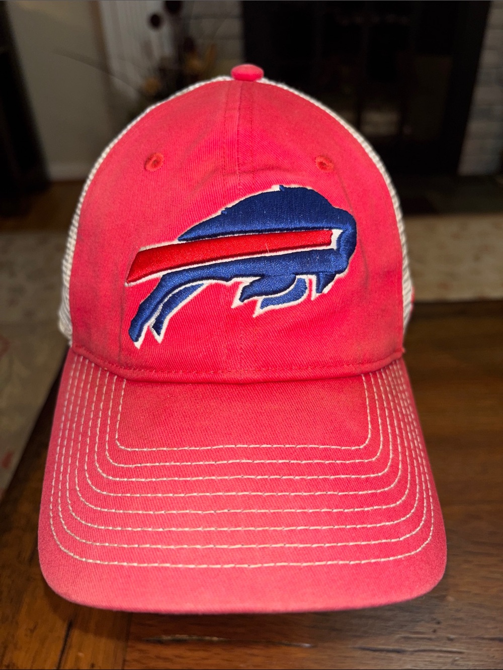 Fanatics Buffalo Bills Logo Mesh-Snap Back Hat